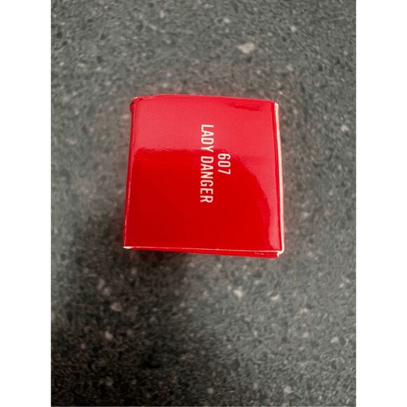 Mac Silky Matte Lipstick - Picture 3 of 5